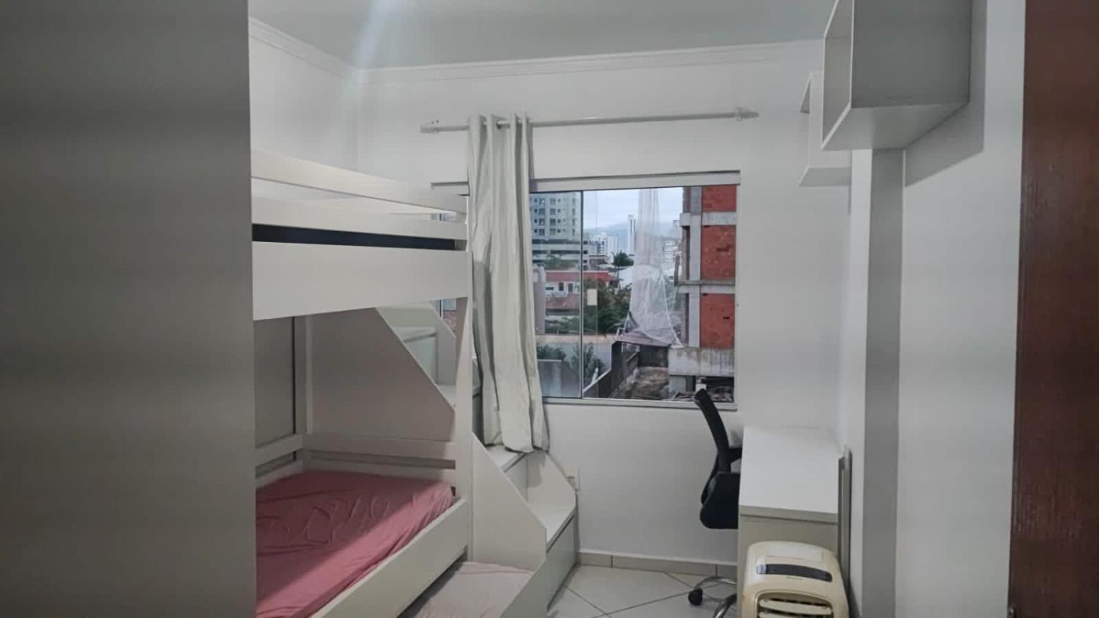 Ed Hang Apartment ปอร์โตเบโล ภายนอก รูปภาพ